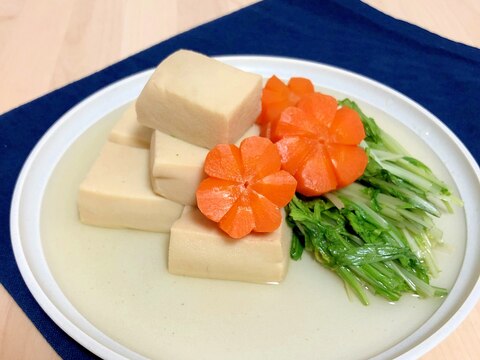 高野豆腐とにんじんと水菜の含め煮